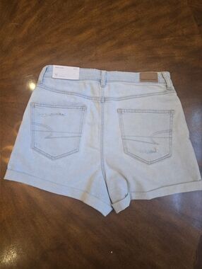 American Eagle Mom Short-Light Blue Denim Rolled Hem Shorts